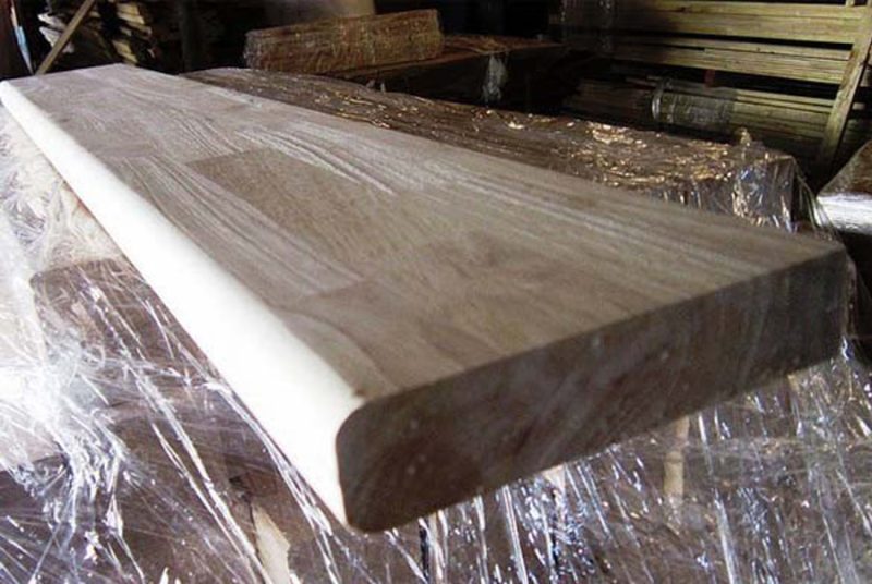 Chi tiết Ván gỗ làm chi tiết mặt bậc, tay vịn cầu thang gỗ xuất khẩu
